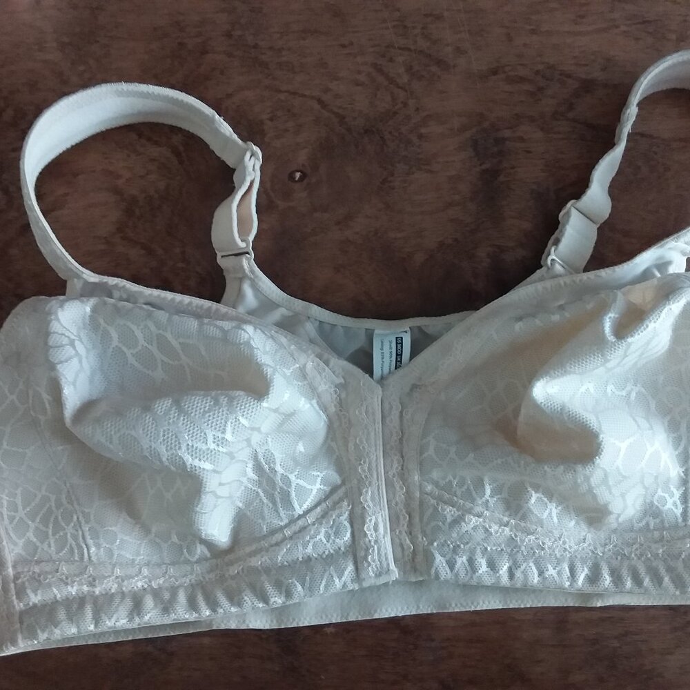 36DD Front Closure Bra